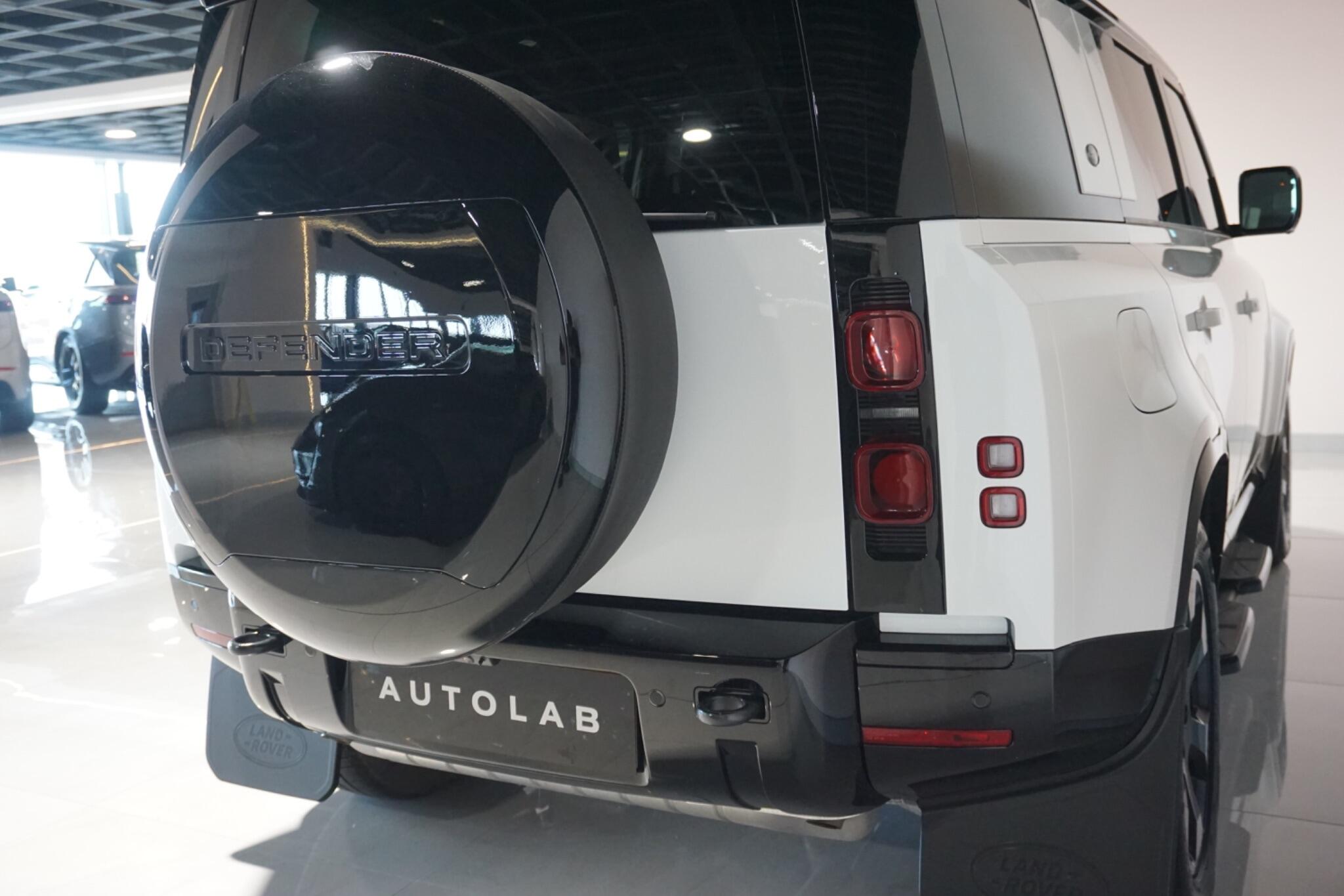 Land Rover Defender 110 2.0 P400e 15.4kWh X-Dynamic HSE SUV 5dr Petrol Plug-in Hybrid Auto 4WD Euro 6 (s/s) (404 ps)